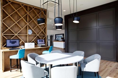 Hampton By Hilton Aachen Tivoli - image 12