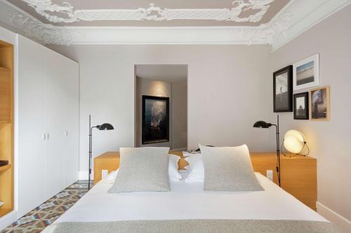 Alexandra Barcelona Hotel Curio Collection by Hilton - main image
