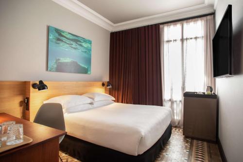 Alexandra Barcelona Hotel Curio Collection by Hilton - image 2