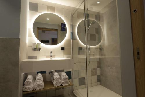 Hampton By Hilton Olsztyn - image 4