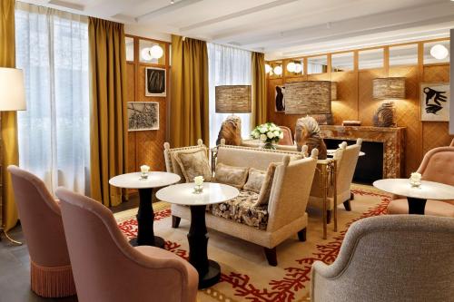 Le Belgrand Hotel Paris Champs Elysees Tapestry by Hilton - image 7