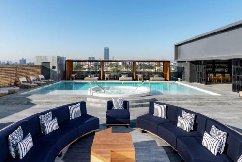 อ่างแช่น้ำร้อน, ฮิลตัน กวาดาลาฆารา มิดทาวน์ (Hilton Guadalajara Midtown) in กวาดาลาฮารา