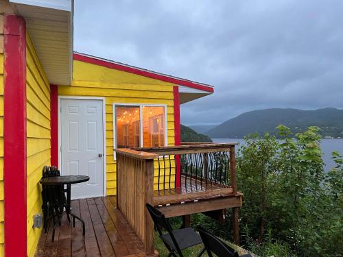 Knotty Pine Ocean Front Cabin - Adults Only