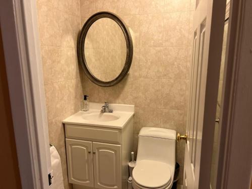 Ванная комната, Debdorkdave Hospitality Services in Статен-Айленд
