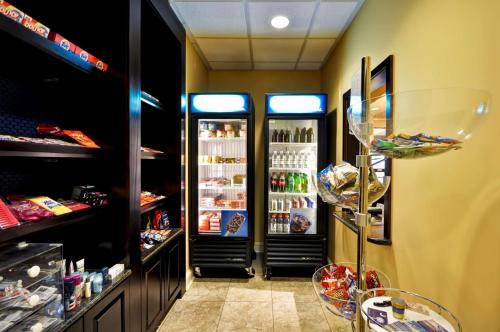 北查尔斯顿-大学大道希尔顿恒庭套房酒店 北查尔斯顿-大学大道希尔顿恒庭套房酒店