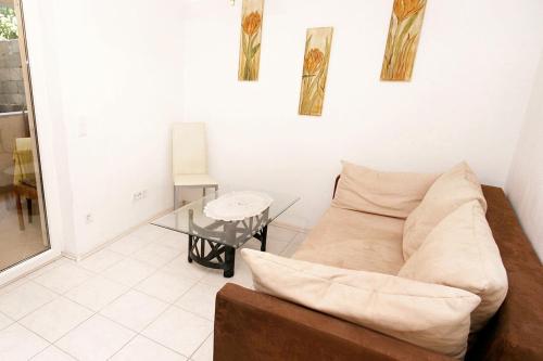 Apartments by the sea Drasnice Makarska - 6051 - image 9