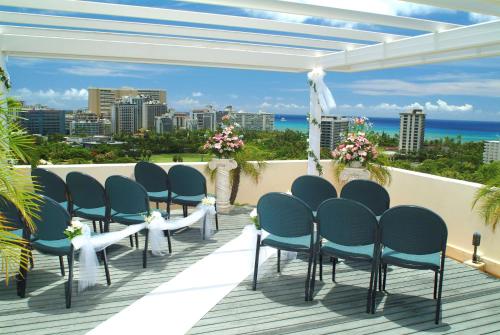 DoubleTree by Hilton Alana - Waikiki Beach