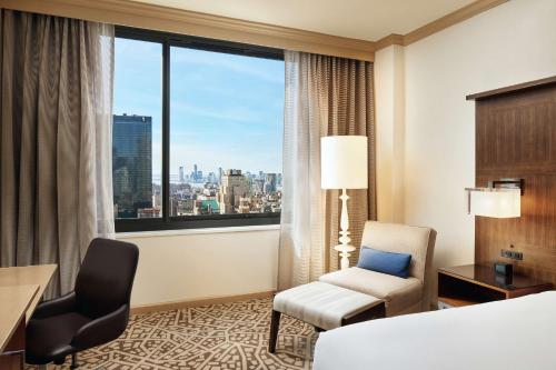 Hilton New York Times Square - image 2