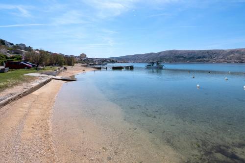 Apartments by the sea Pag - 11400 - image 8