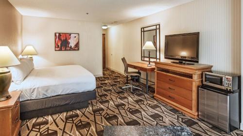 DoubleTree by Hilton Durango - image 10