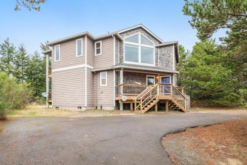 5 bedrooms, 7 beds
