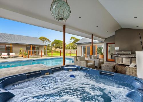 Pool Haven on Leah