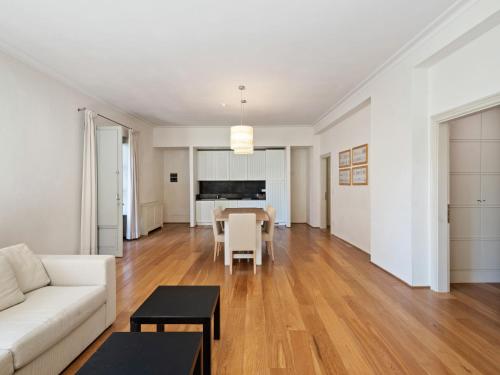  Garden & Wine Country Stay in Rignano sullʼArno