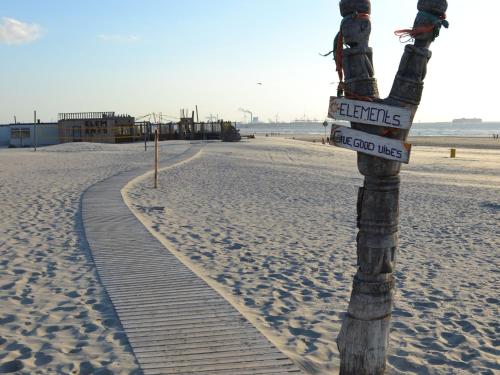 Unique bungalow on the dunes near the beach