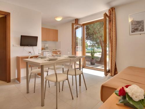 Comfortable holiday home with a terrace, 3 km from Rovinj