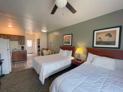 Plantation Motel in Huron