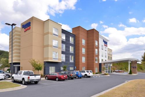 Fairfield Inn and Suites by Marriott Calhoun