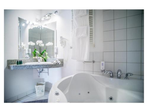 Hotel Fenix - image 7