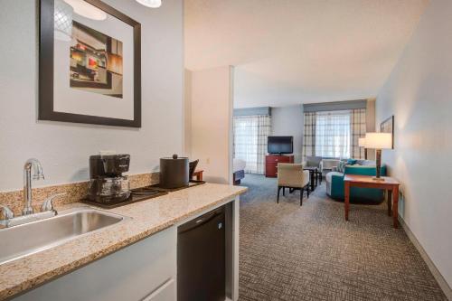 Courtyard by Marriott Raleigh Crabtree Valley