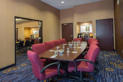 Courtyard by Marriott Boston Raynham