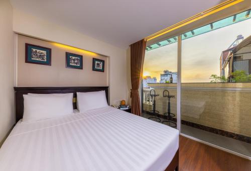 Hanoi Hotel Center Point