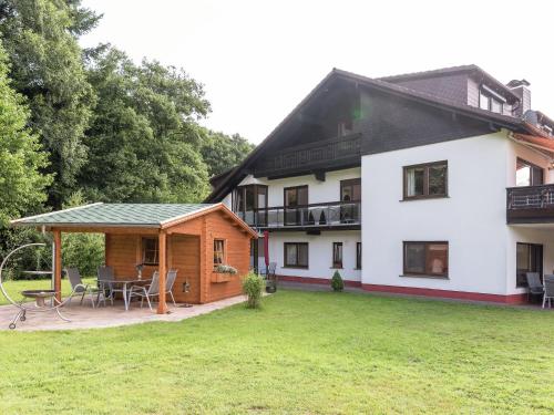 Quaint Apartment in Hüttenthal with Garden