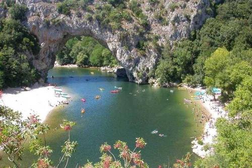 Neat studio with dishwasher on the border of the Ardèche