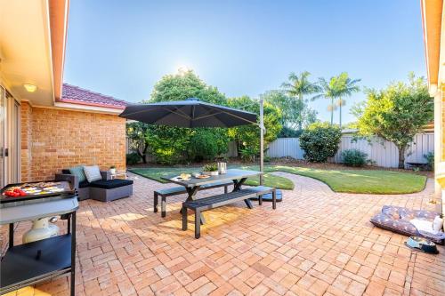 Facilities, Pet friendly White Sands, 14 Whitesands Road - Linen & Air Con in Fingal Bay