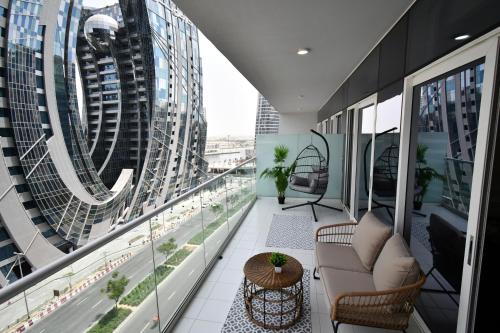 Vera Residence-Canal Viewing Dubai Mall walking 2BR Chic APT, Dubaï (photo 8)