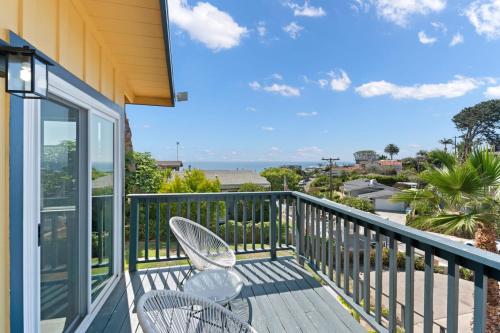 LOVELY Ocean View Beach House 3BR Sleeps 9