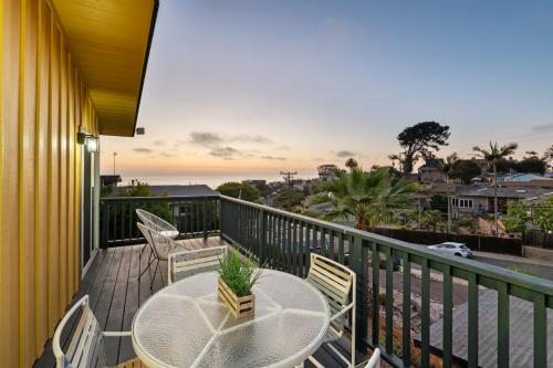 LOVELY Ocean View Beach House 3BR Sleeps 9