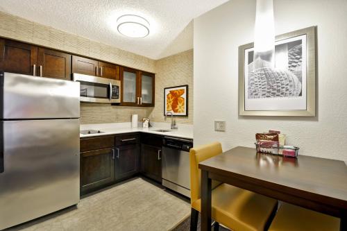 Residence Inn by Marriott Jacksonville Airport - image 10