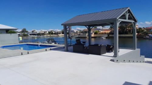 Relax Poolside By The Canal