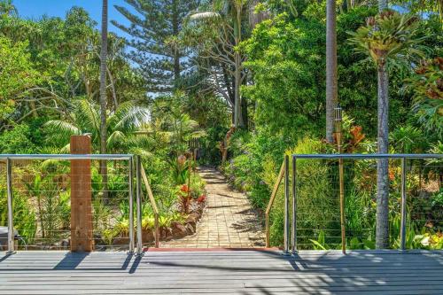 Kilátás, 20 Steps - Beachfront Home - Stunning & Stylish - North of Byron in New Brighton