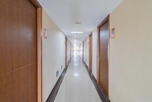 Utvendig, RedLiving Apartemen Cinere Resort - Gold Room in Nord-Jakarta