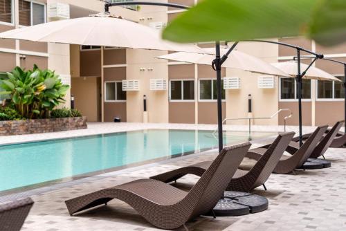 Stanford Suites 3 2