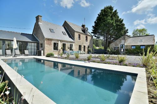 Les Roches Bleues - Climatisée avec piscine et jacuzzi