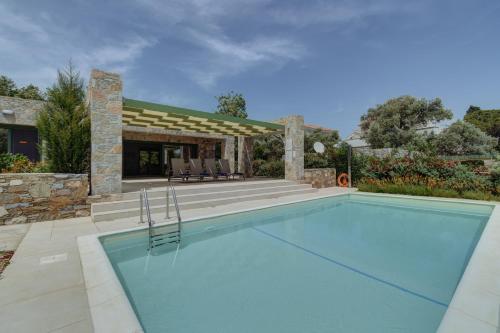 Ouzo Stone House 1 with private pool