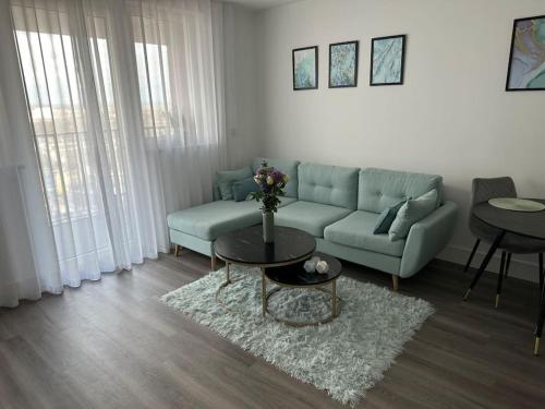 Stunning one-bedroom apartment- Next to tube station- Sleeps 3, Londyn (zdjęcie 2)