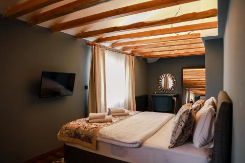 1 double bed