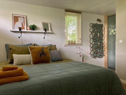1 queen bed