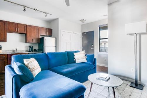 CozySuites Music Row Charming 1BR free parking 49 in Nashville, USA