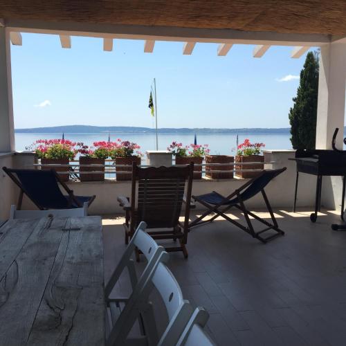 Verde Blu Lakefront Boutique Holiday Apartments Trevignano Romano