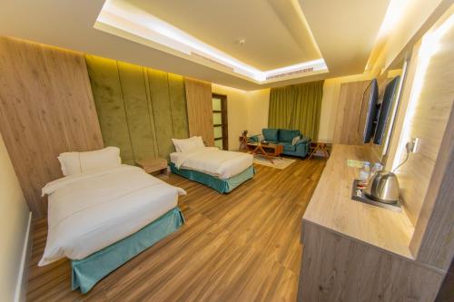 Luxury Night Al Munsiyah Room Type - Deluxe King Room
