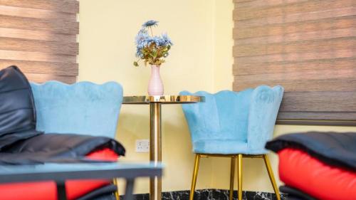 Impeccable 2-Bed Apartment in Accra