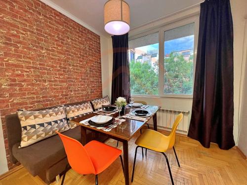 Tranquil Retreat in the Heart of Sofia: 2BR, Sofía (foto 7)