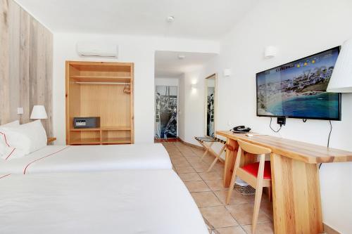 room detail thumbnail 1