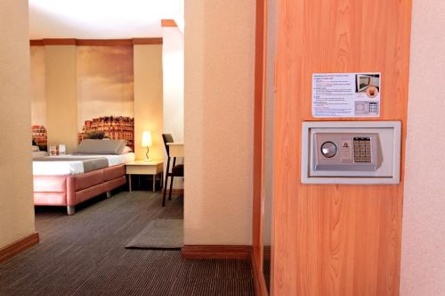 Eurotel Makati Room Type - Suite