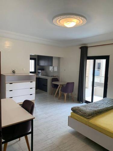 One-Bedroom Apartment image 8