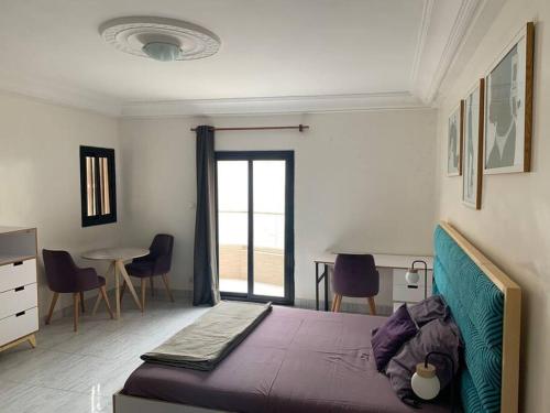 One-Bedroom Apartment image 2